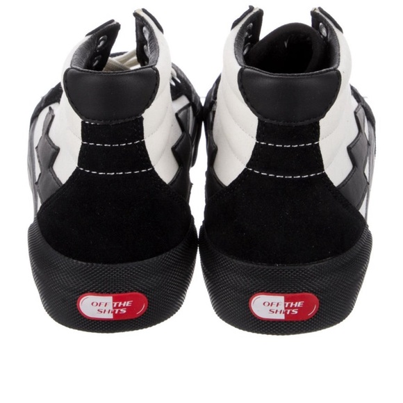 Revenge X Storm Size 10 New in Box high tops - Picture 3 of 11